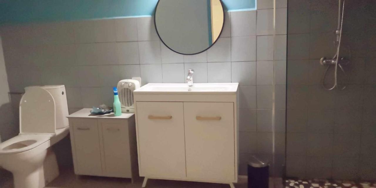Petit gîte ou chambre d'hôtes 2/4 personnes Buffieres Exterior foto